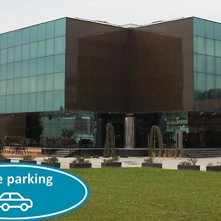 Hotel Cubis Lendava Εξωτερικό φωτογραφία