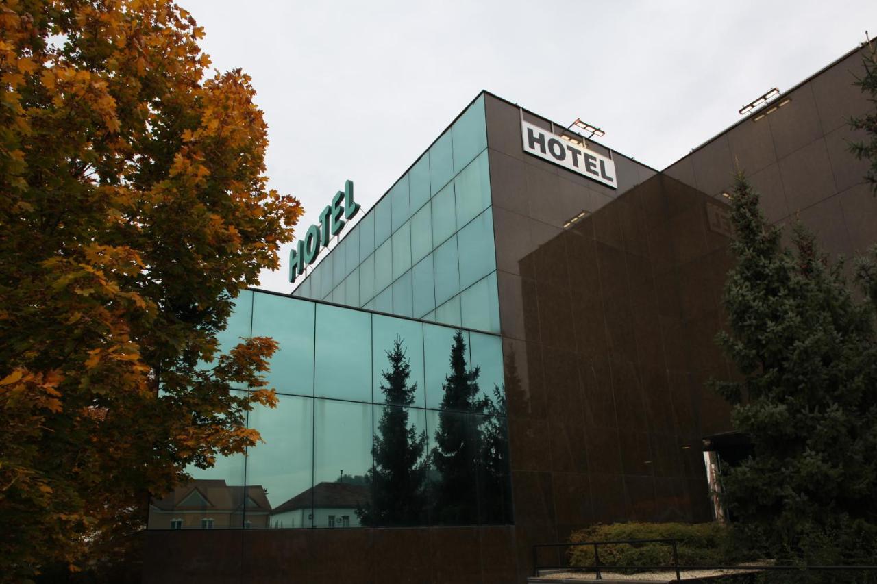 Hotel Cubis Lendava Εξωτερικό φωτογραφία