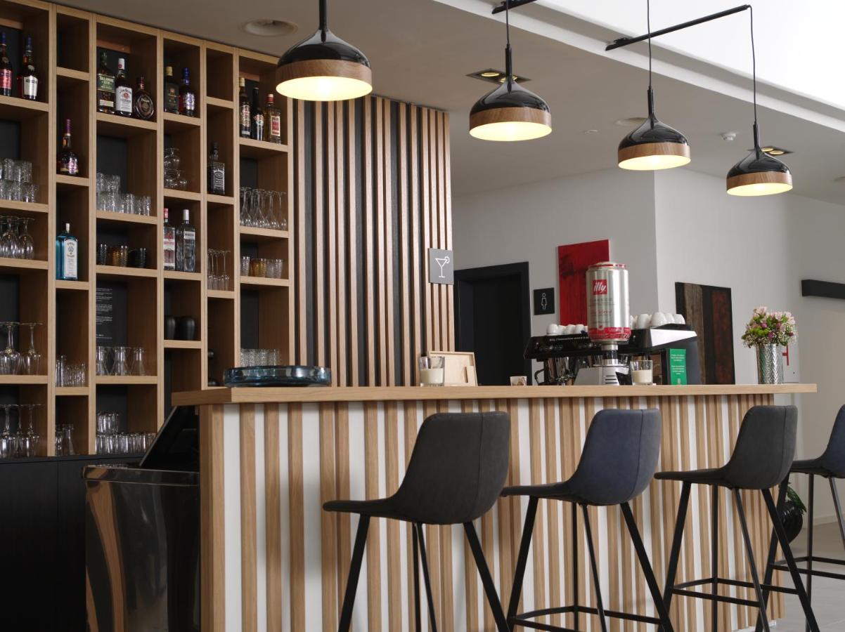 Hotel Cubis Lendava Εξωτερικό φωτογραφία